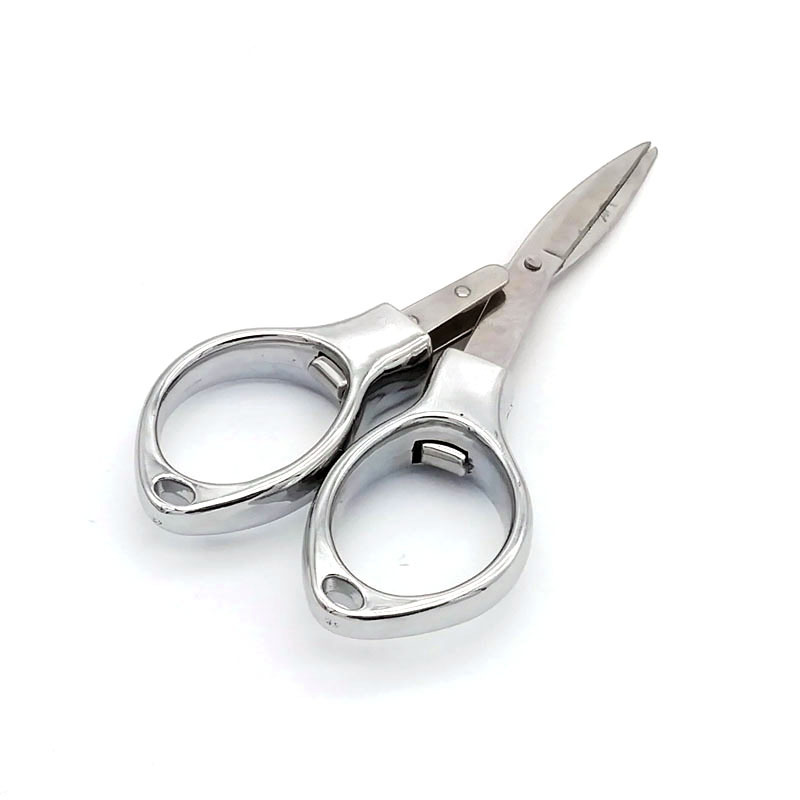 Folding pull-out scissors, telescopic pull-out scissors, fishing scissors, figure-eight glasses scissors, fishing line scissors, portable travel small scissors Application Scenario
