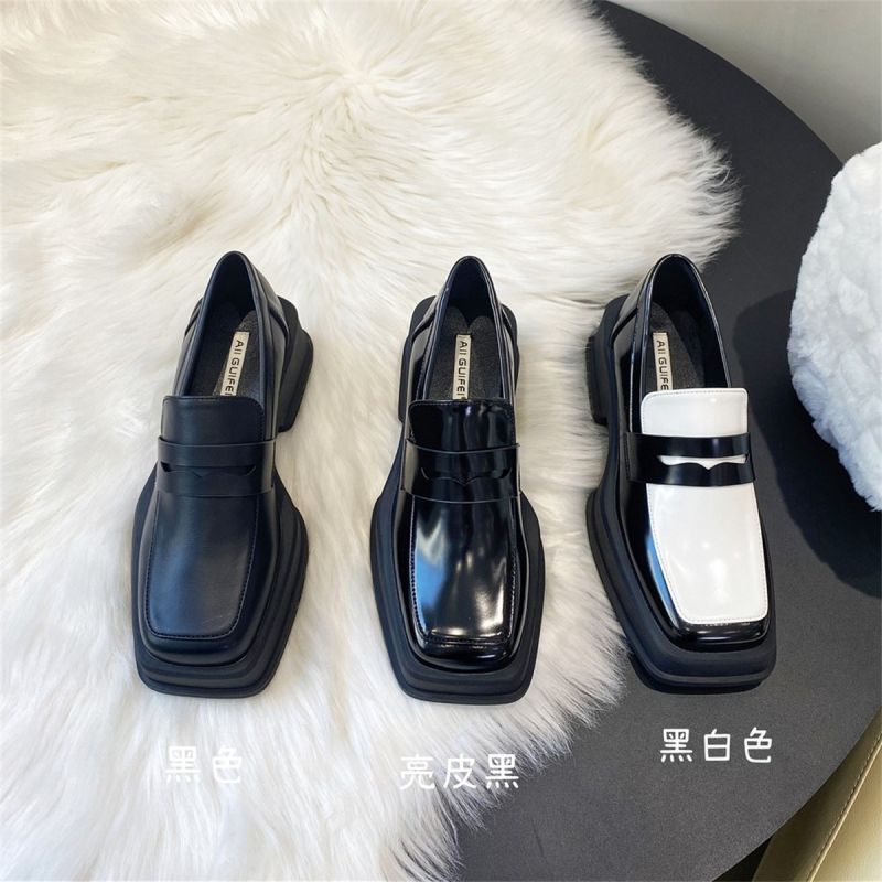 Thick-soled British square-toed lazy little leather shoes for women 2023 autumn new style multi-color niche Japanese patent leather loafers