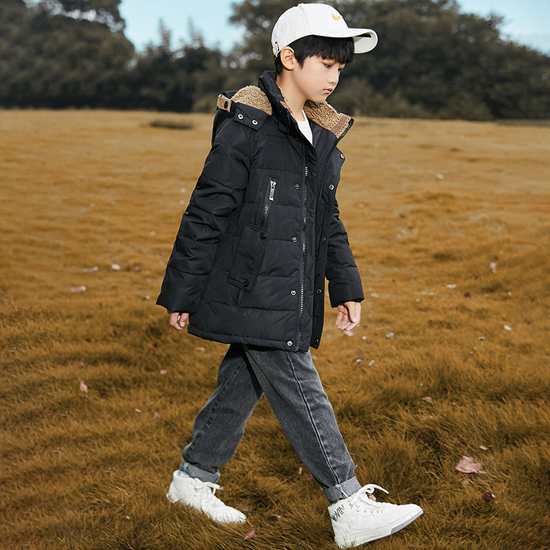 One-piece consignment delivery of children's clothing, mid-length and thickened new styles of children's down jackets for boys, wholesale from large and medium-sized children's winter clothing manufacturers