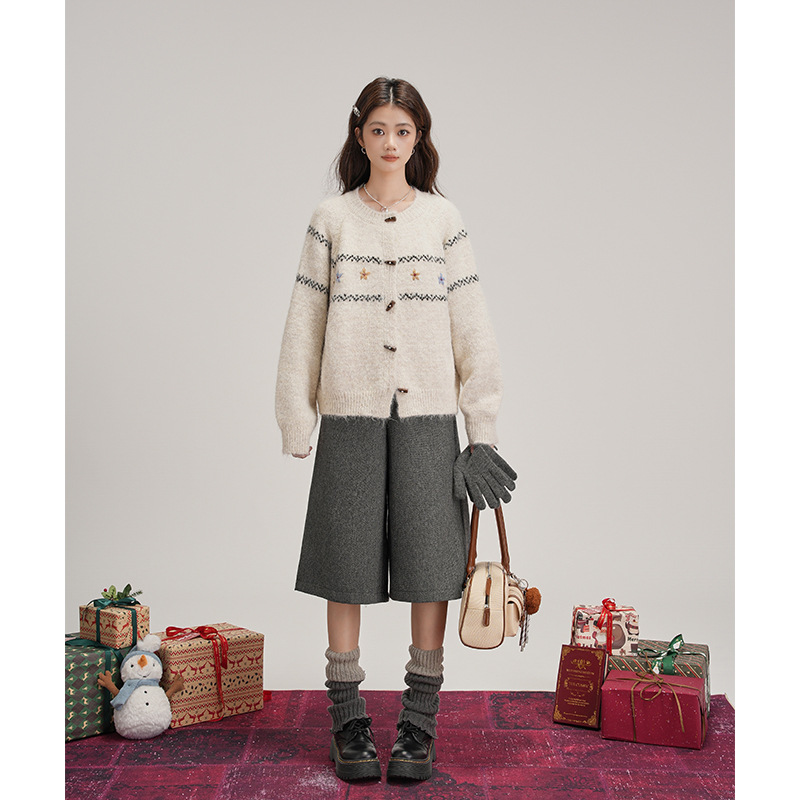 Jiyoufair Island sweater cardigan jacket for women's autumn and winter, thick, loose and laid-back style, horn-buttoned knitted sweater top Specification image