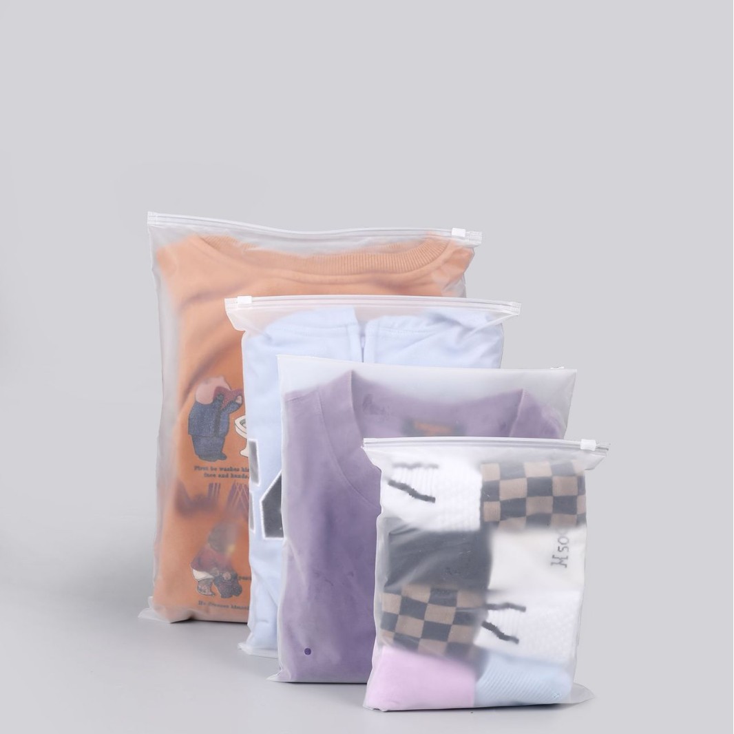 حقائب مغلفة ذاتياً مغلفة بأغطية داخلية ذات معطف معطف سميك Item Picture