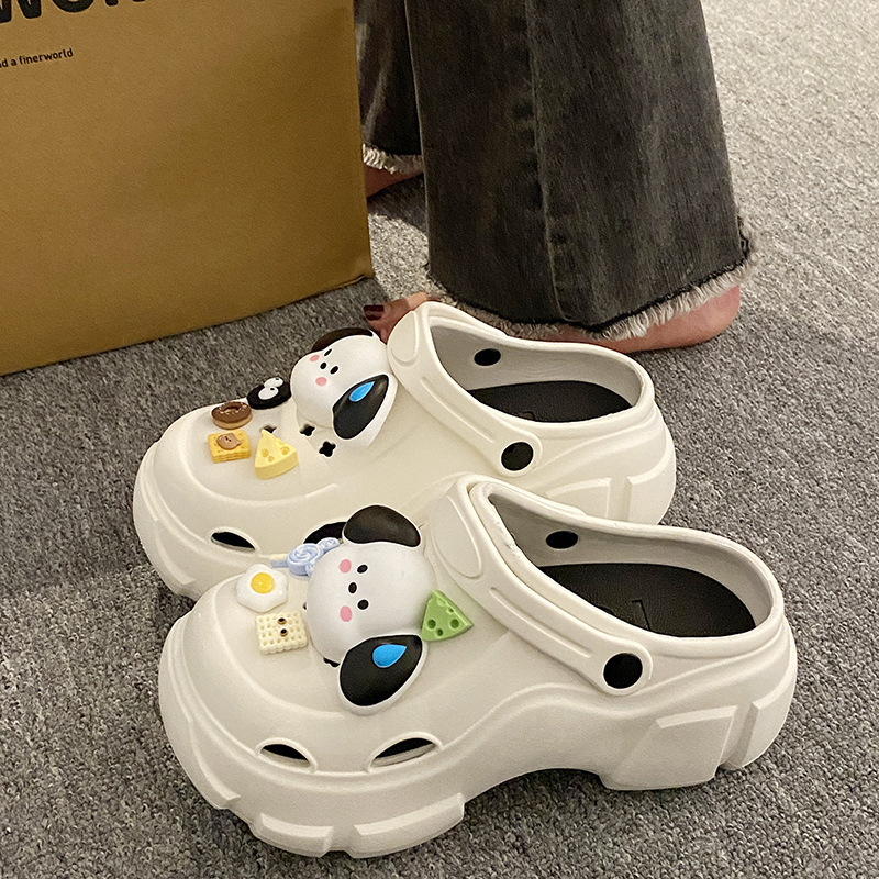 Young Girl Heart Crocs Female Wear Summer Beach Slippers Lovely Platform Two Wear Office Baotou Korean Version Of Flip-Flops details Picture