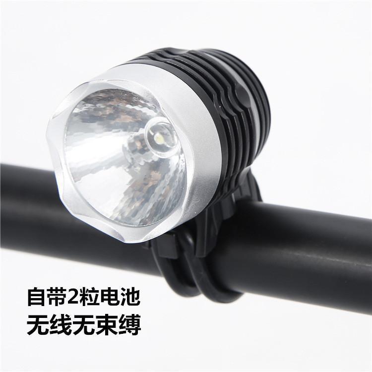 Bicycle headlight, 3-stop light, long-range beam, mountain bike night cycling light, LED flashlight, bicycle accessories, cycling equipment Application Scenario