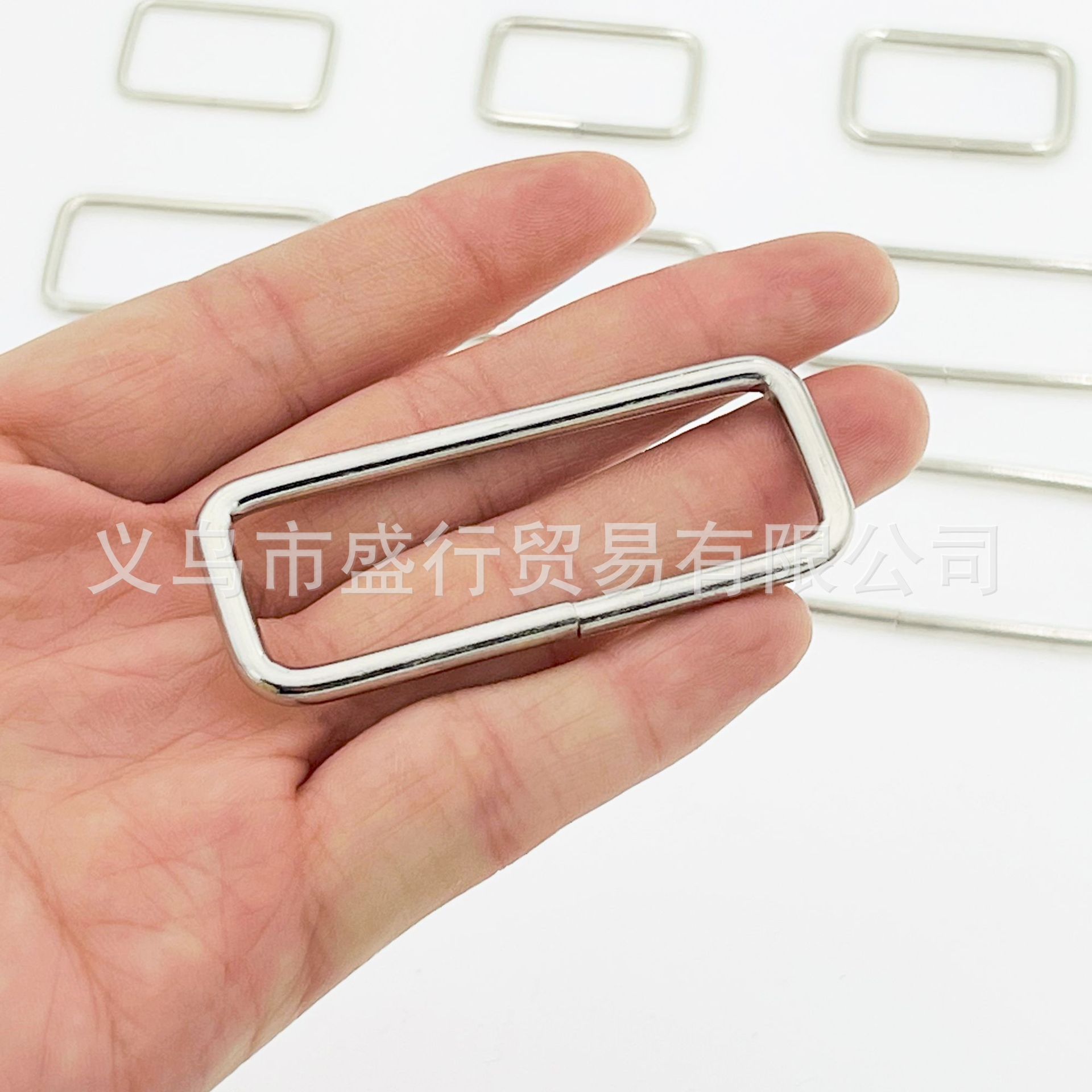 厂家直供/多规格优质铁/方扣产品图