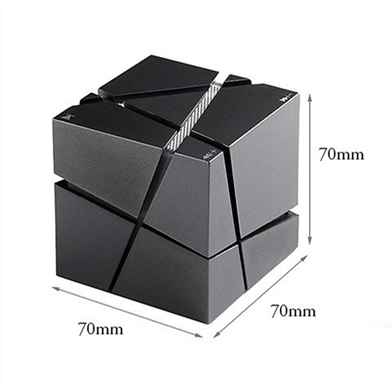 Qone Rubik's Cube Bluetooth Speaker Creative Bright Light Mobile Subwoofer Mini Wireless Card Small Audio Gift Item Picture