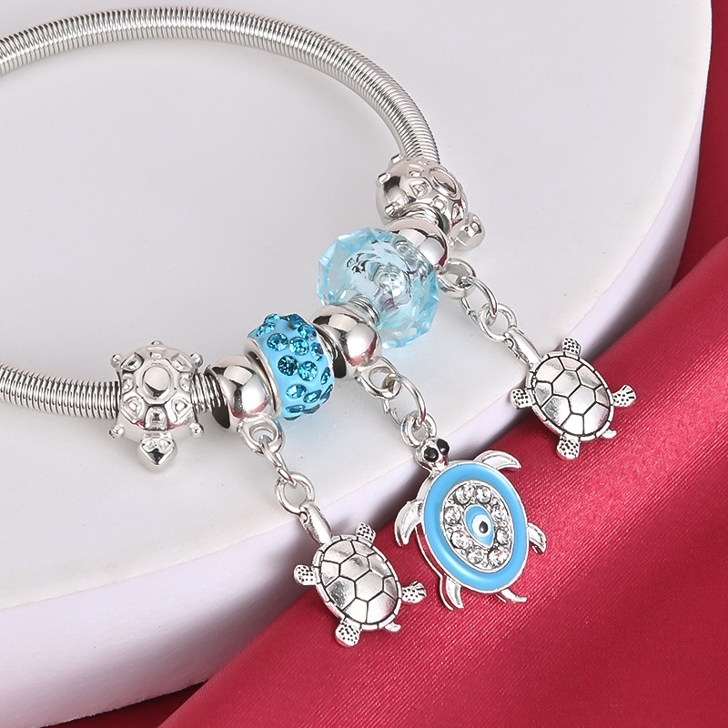 2022 New Female Love Diamond Tortoise Drip Bracelet Europe And The United States Fashion Cross-Border Crystal Spring Hand Bracelet Specification drawing