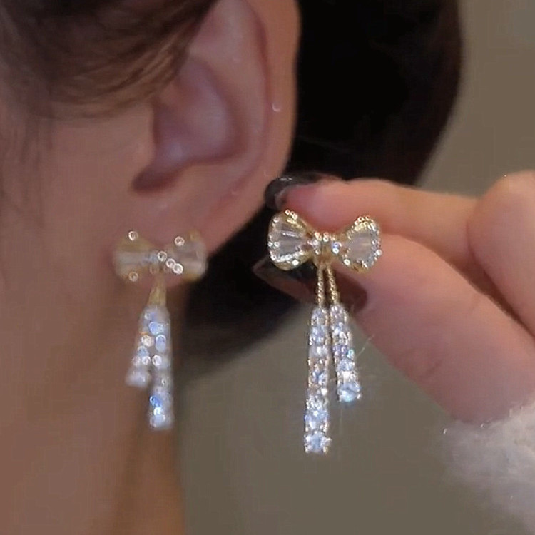 Micro-inlaid bow zircon crystal earrings, fashionable and elegant earrings, new Korean trendy design silver needle earrings for women