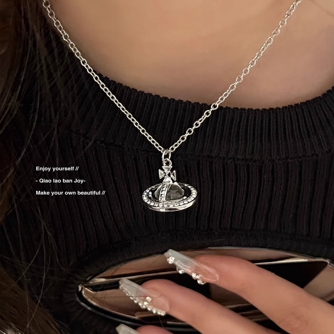 High-end three-dimensional Saturn necklace, titanium steel, non-fading transparent crystal planet pendant, collarbone chain, light luxury and niche Item Picture