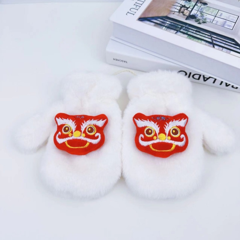 Chinese New Year Chinese-style children's gloves for winter warmth, thickened red festive baby cold-proof gloves for boys and girls to cover fingers details Picture