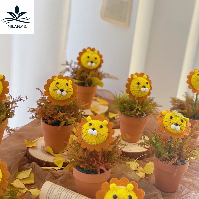 Christmas ping-pong Daisy cartoon animal emojis DIY material modeling set Santa Claus bouquet decorations Application Scenario