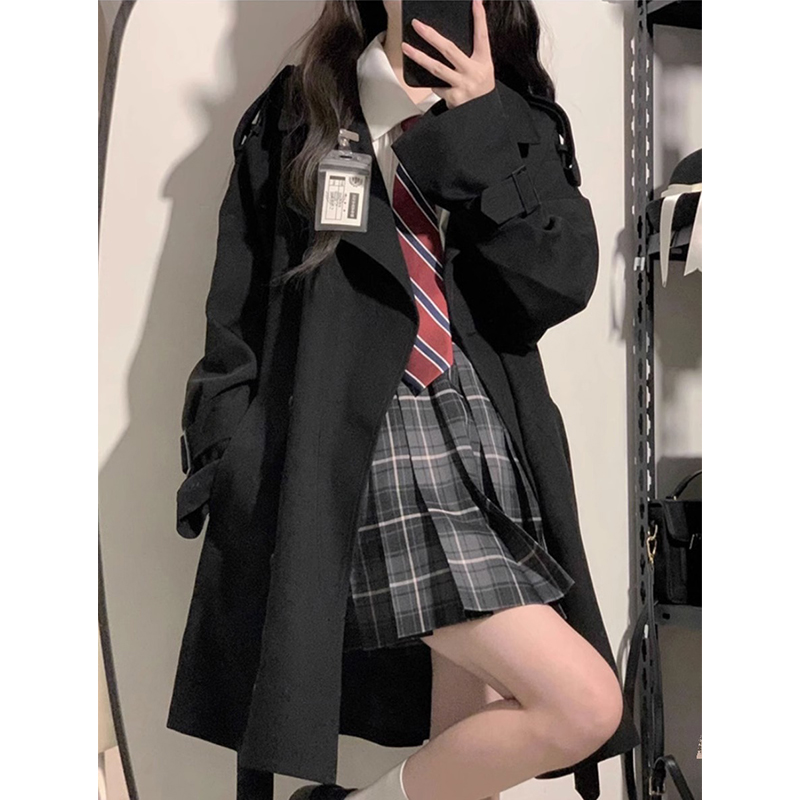 女式风衣实物图