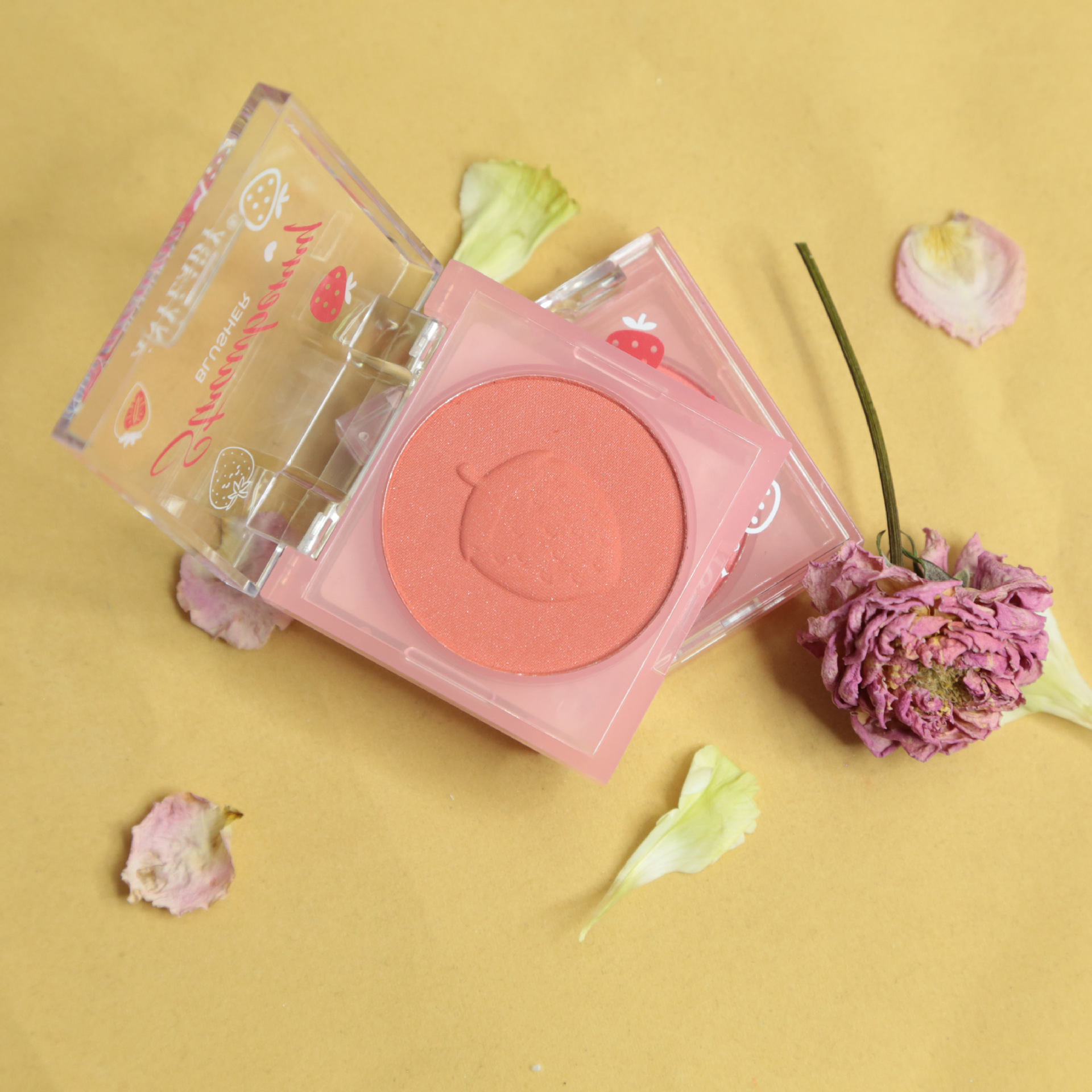 anylady平价批发化妆品热销草莓图案腮红高质量可爱胭脂