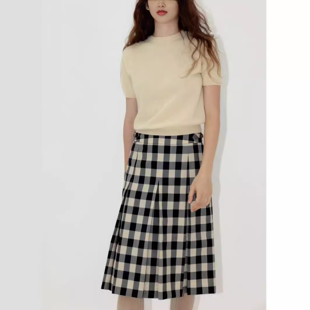 衣服/女装/修身显瘦t恤女/尾货/外国品牌衣服产品图
