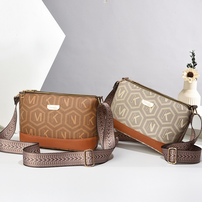 Crossbody bag tote bag mujer 2025 nueva bolsa de un solo hombro de gran capacidad bolsa de sentido de alto nivel fábrica Specification image