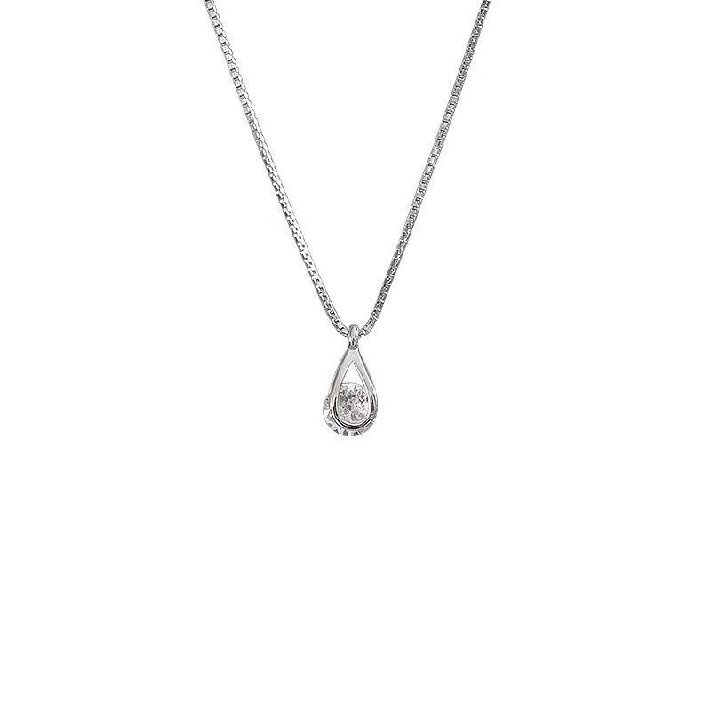 Net Red Zircon Water Drop Necklace For Women Light Luxury Hundred Match Niche Design Advanced Sense Of Simple Geometric Explosion Clavicle Chain Item Picture