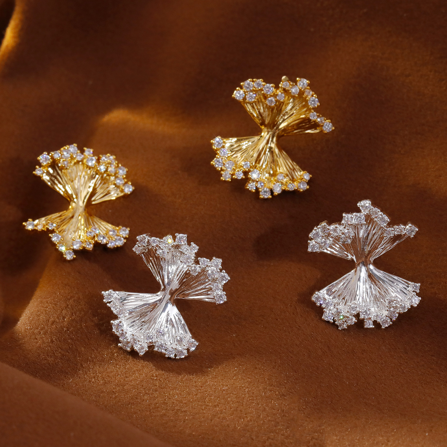 Hyacinth exaggerated design sense zircon pleated bow stud earrings, niche style, light luxury and high-end feel, versatile daily earrings details Picture