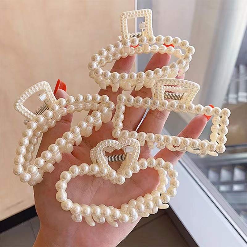 Explosive Temperament Pearl Grab Clip Women's Summer Advanced Sense Large Hair Clip Korean Shark Clip Back Head Clip Headdress Specification drawing