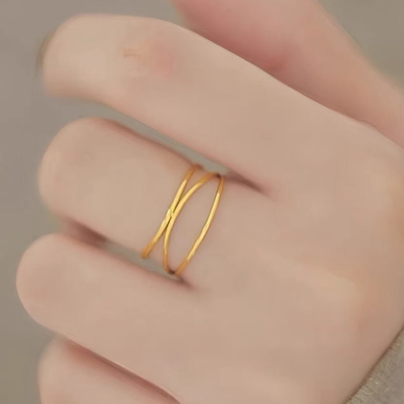 Three-layer fine lines interwoven and wound ring, women's shiny irregular couple ring, best friend titanium steel non-fading tail ring