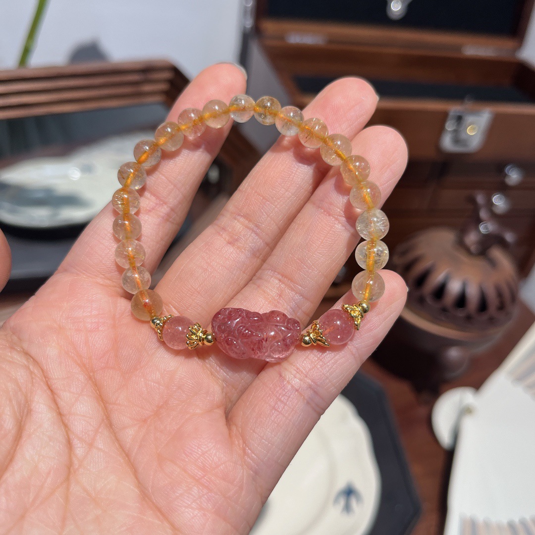 الطبيعي FaJing سوار الذهب النساء الفراولة جينغ PiXiu اليد الحظ عنقود خفيفة صينية الفتيات عن سوار المجوهرات بالجملة details Picture