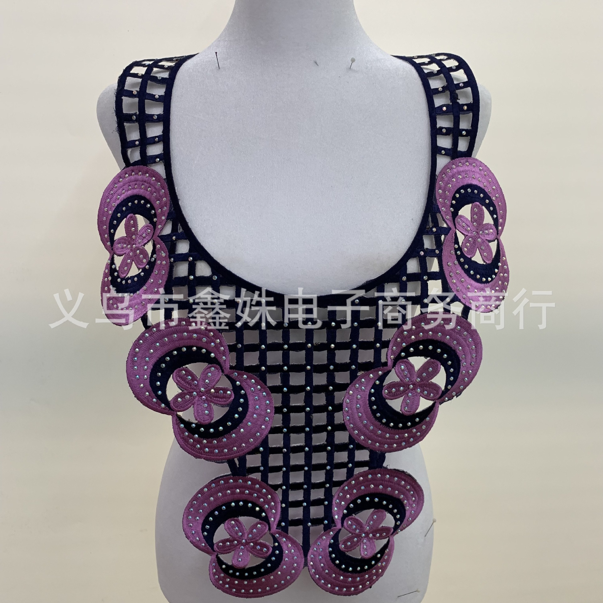 Multi-color large-sized DIY self-adhesive ironing clothing accessories for export, stage dress decoration Specification image