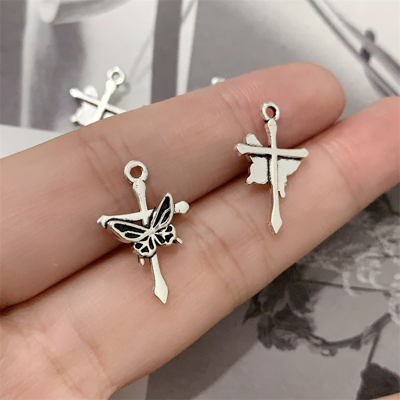 DIY zinc alloy jewelry accessories, cross butterfly pendant, punk style necklace, bracelet, beaded earrings, pendant Application Scenario