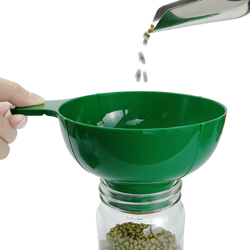 Large plastic wide mouth funnel home jam funnel salad sauce large diameter funnel multi-function large wine leak Specification drawing