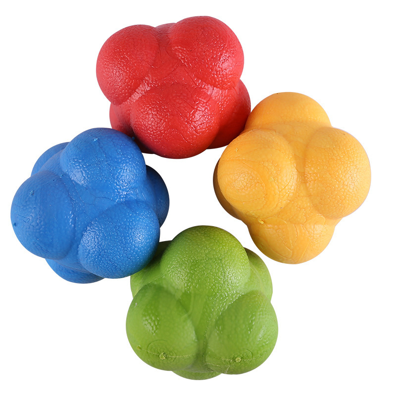 足球训练辅助用具实物图