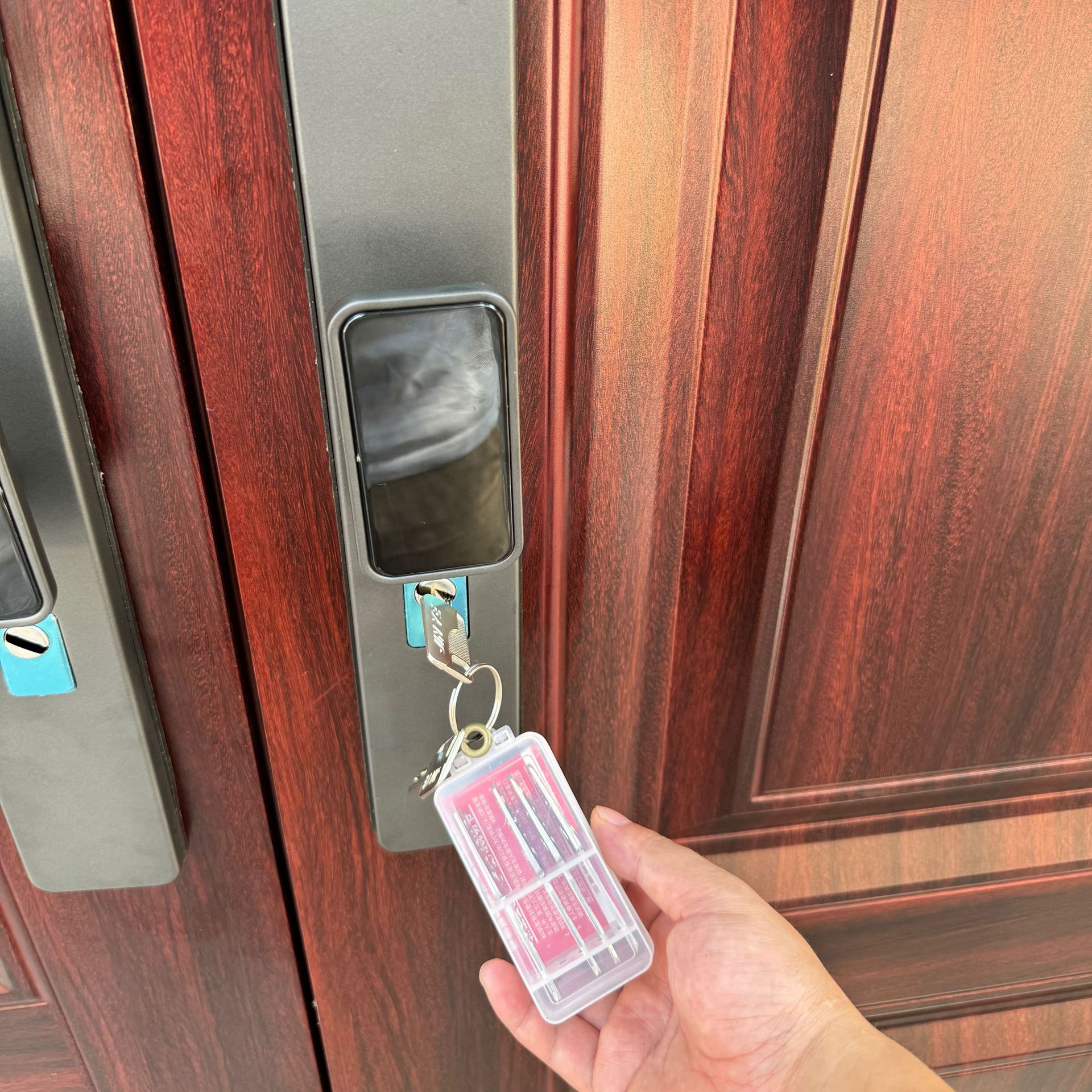 Factory direct sales of light luxury home security doors, simple residential safety steel doors, room entrance doors, and engineering doors Application Scenario