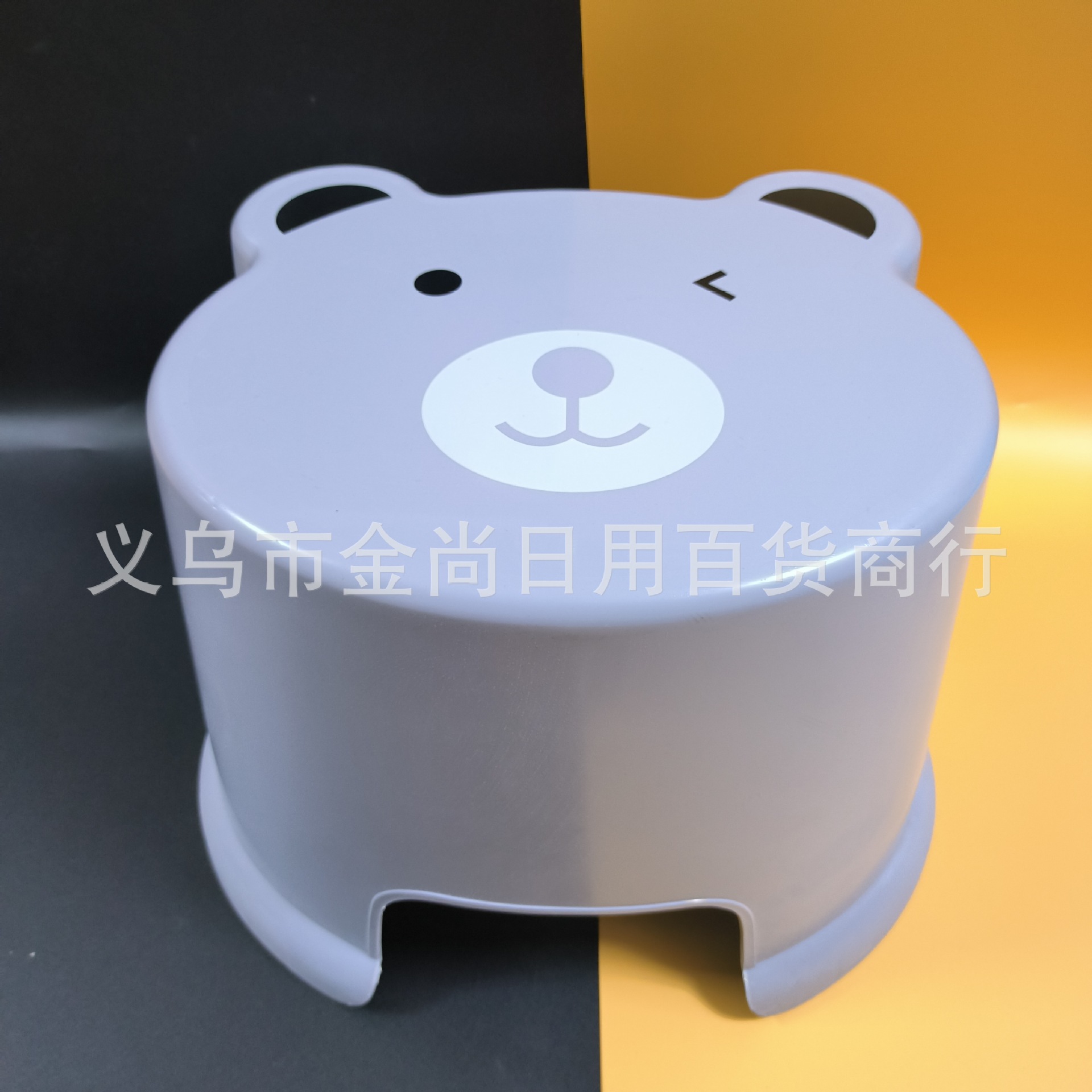 New thickened plastic stools, foot stools, household low stools, children's stools, bathroom anti-slip stools, shoe-changing bear stools details Picture