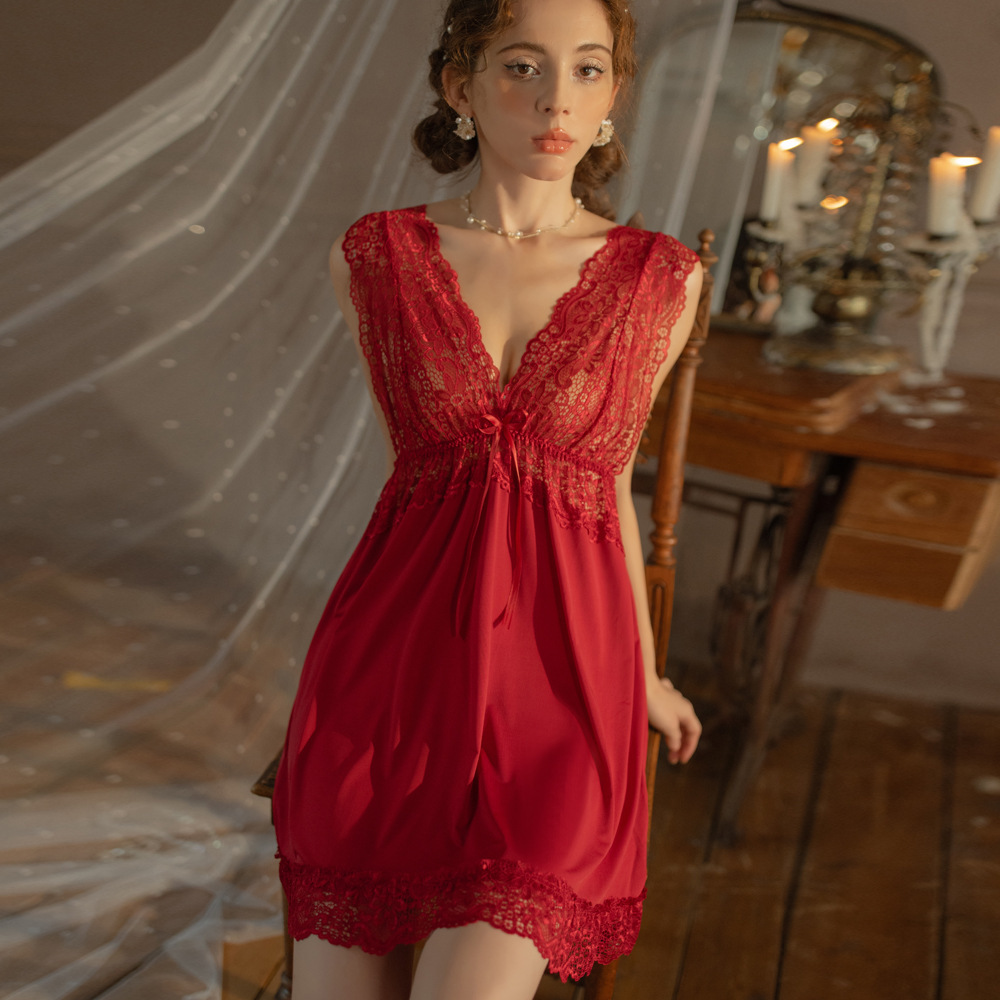 Sexy lace deep V halter pajamas, high-end and silky smooth home nightwear, summer thin and romantic underwear Application Scenario