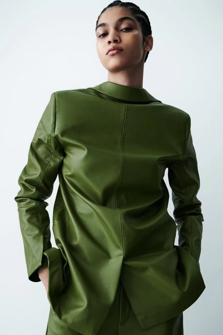 The new solid-color, fashionable, loose and versatile faux leather women's trendy leather suit jacket with a European and American style in spring and autumn is trendy Application Scenario