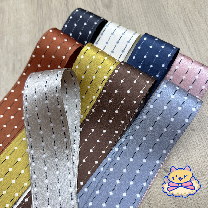 Vintage Senior Stripes Dots With Handmade Diy Hair Accessories Bow Material Clothing Straw Hat Accessories Gift Box Packaging Application Scenario