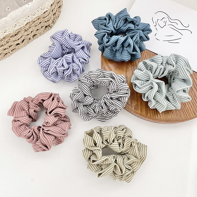 New three-sided double pleated flower bud large intestine hair band, elegant and simple hair tie, popular leather band women's hair tie and hair accessory