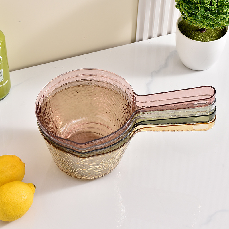G67 Guanghua household kitchen water ladle, ice-patterned transparent long-handled thickened plastic water spoon, wall-mounted storage water spoon Specification image