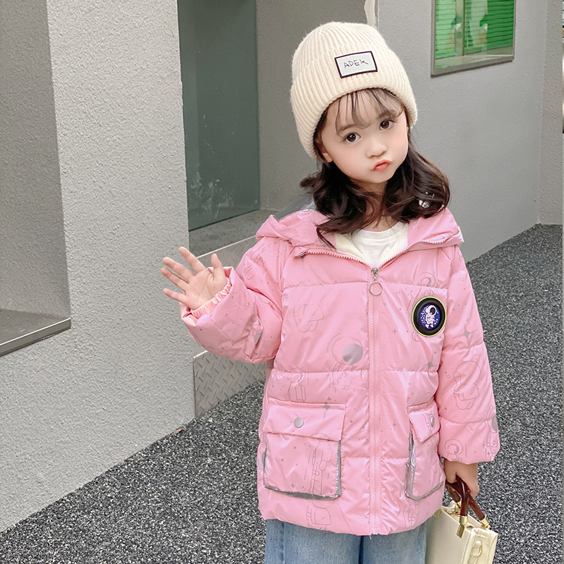 [Astronaut] 2023 Children's Disposable Cotton-Padded Jackets For Boys And Girls Manufacturers Supply Live Taobao Application Scenario