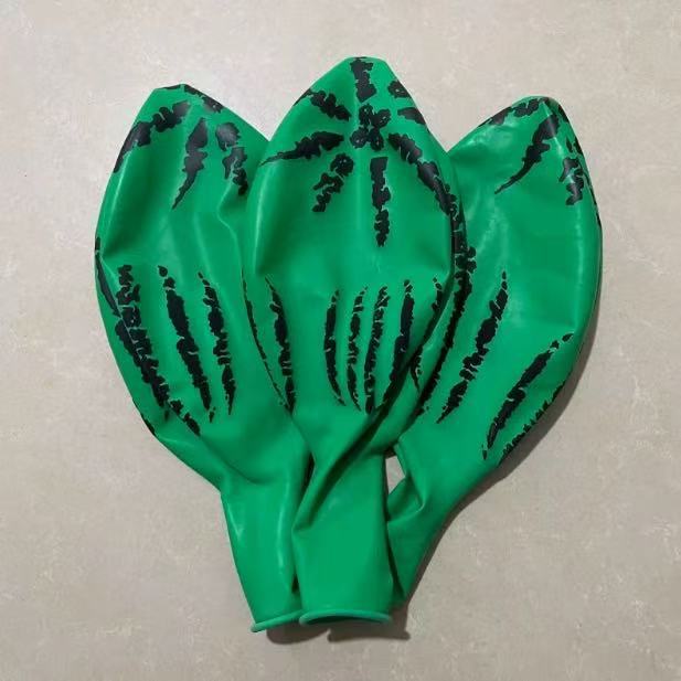 A 36-inch thick, colorful cartoon balloon with a perfect circle is selling like a large strawberry and watermelon balloon at the park's street stall square Application Scenario