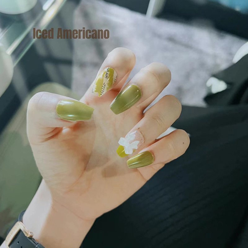 Vestella Back Rubber Wearing Nail Medium Ladder Short Square End Finished Nail Soft Nail Exquisite Packaging With 30 Pieces Of Kit Application Scenario