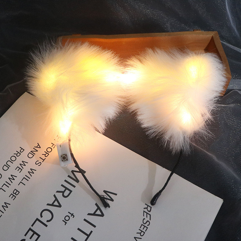 Luminous headbands, fox fur cat ear headbands, Spring Festival street stalls, night markets, small commodity and toy wholesale Application Scenario