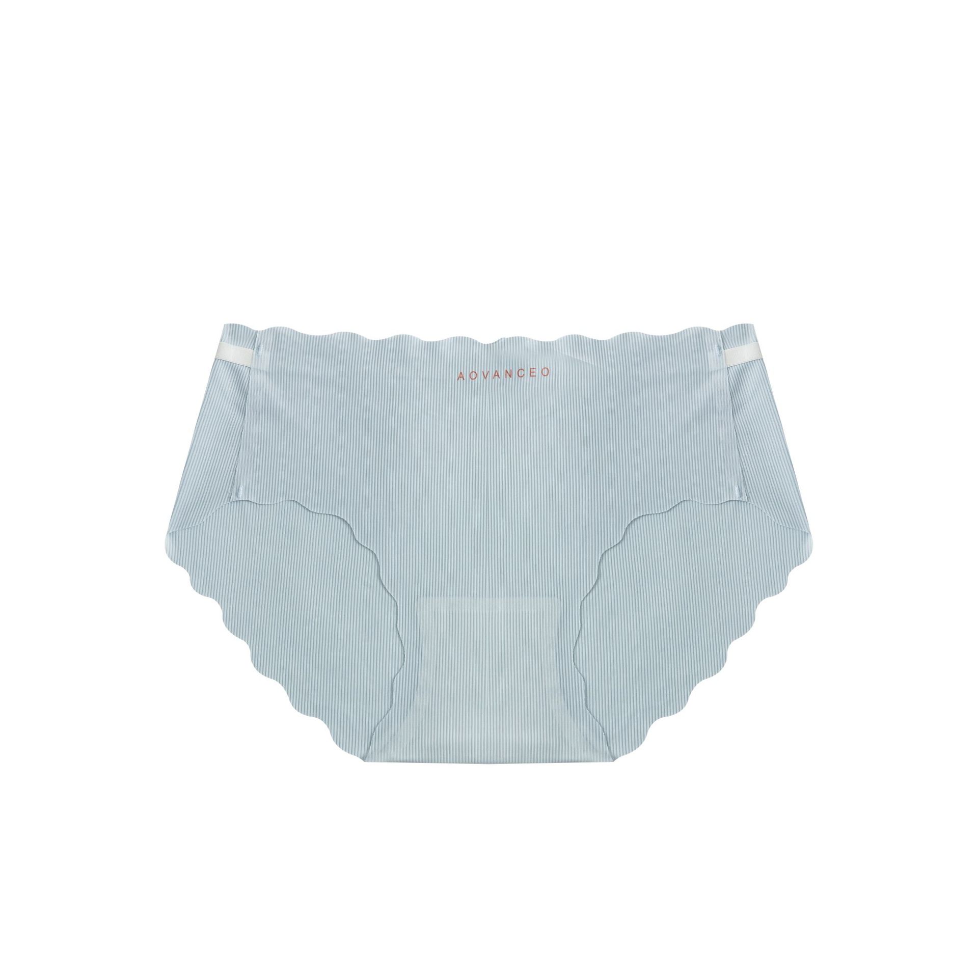 3D peach bottom seamless edge comfortable ice silk underpants, sweet nude feel for women, breathable, fresh and cute girl triangle pants Item Picture