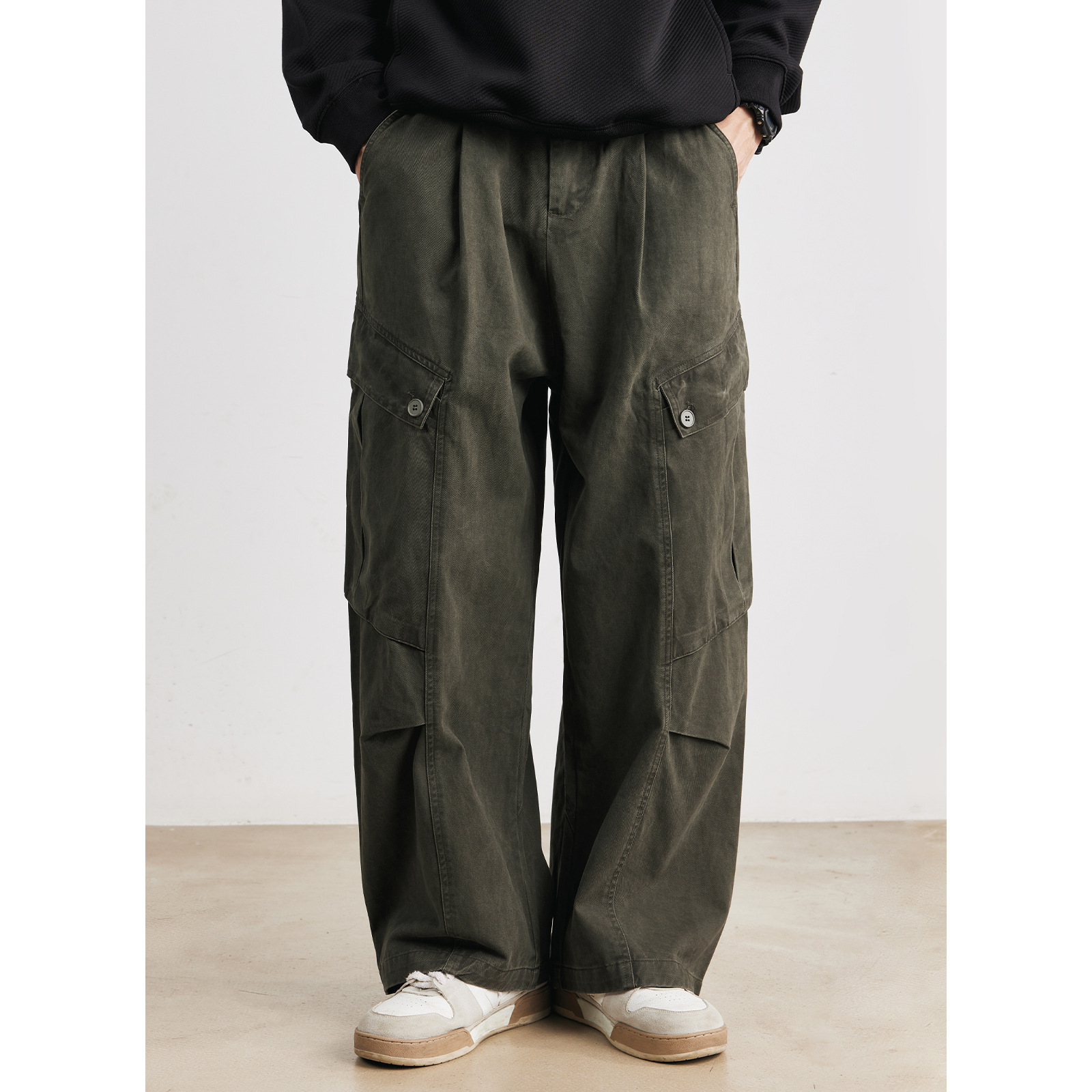 Yizhi Men's Wear's latest washed pure cotton workwear pants for spring and autumn: American high street loose wide-leg casual pants details Picture