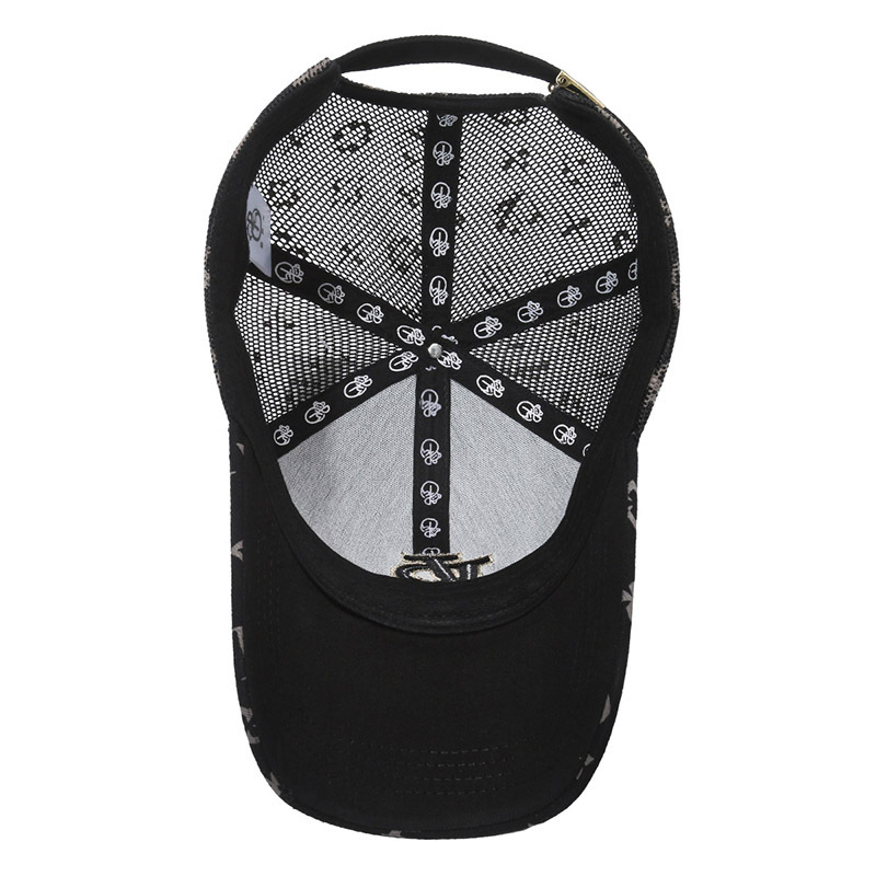 New classic floral light luxury peak embroidered letter baseball cap, sunshade, sun protection, fashionable, casual and versatile, suitable for both men and women for outings Application Scenario