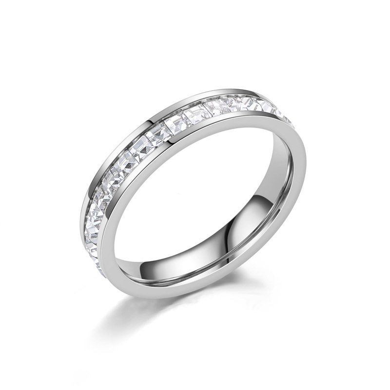 High-end, light luxury, starry sky zircon titanium steel ring, women's Instagram trend 18K non-fading couple ring, diamond ring, jewelry Application Scenario