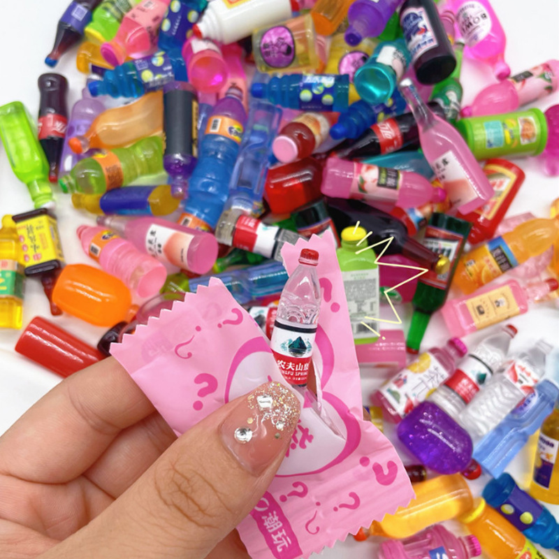 Independent wine bottles, blind bags, resin food and play bottles, mini food and snack models, role-playing decorations and ornaments details Picture