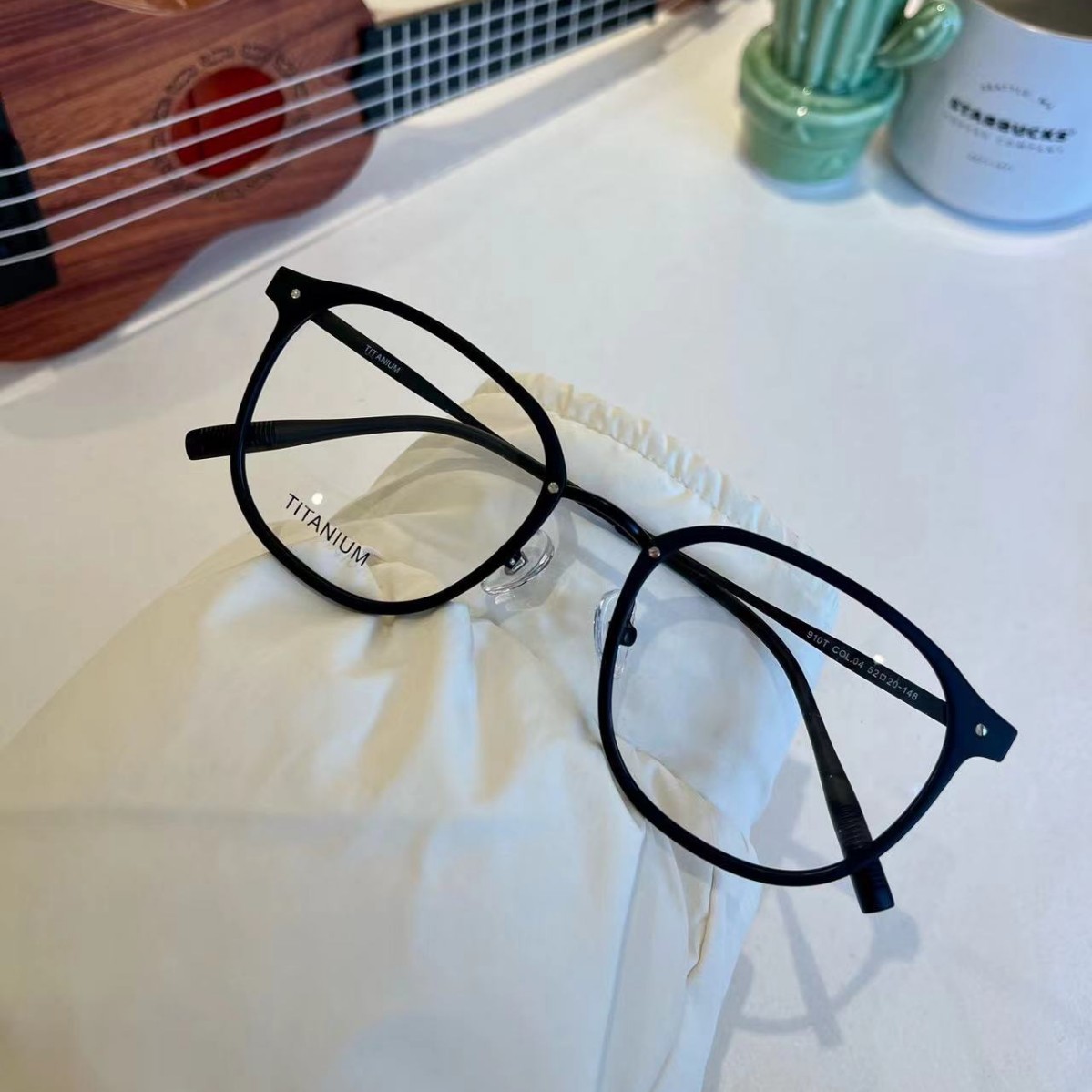 框架眼镜实物图