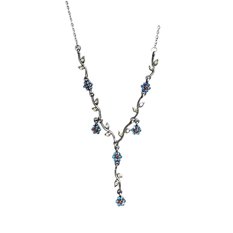 Blue small plum blossom drip glaze necklace, a high-end and elegant summer necklace, versatile French retro style design collarbone chain Item Picture