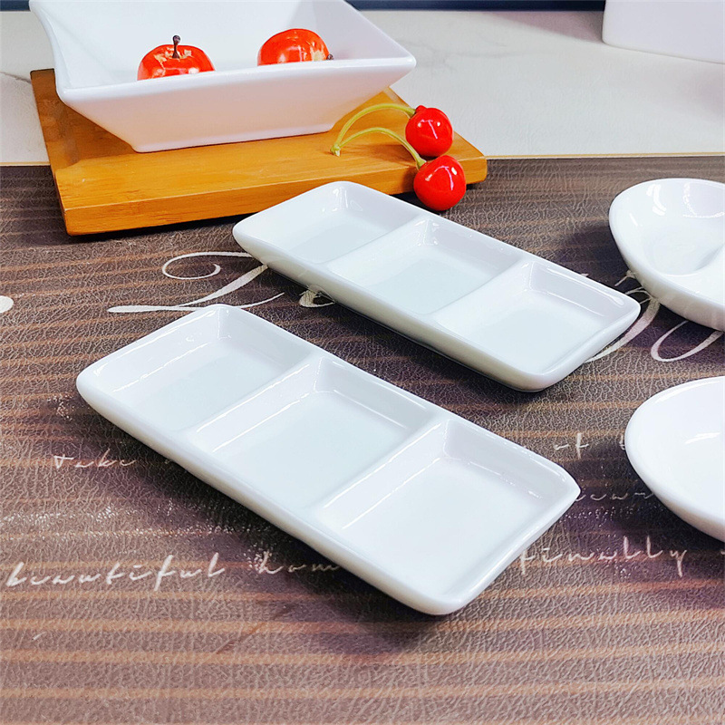 白色陶瓷韩式/调料碟产品图