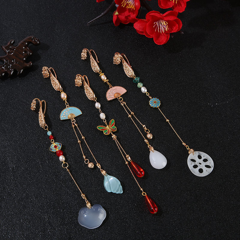 Chinese fashion cheongsam pressure flanges original ancient style pendant brooch Hanfu tea dress fringe retro Chinese makeup with accessories female details Picture