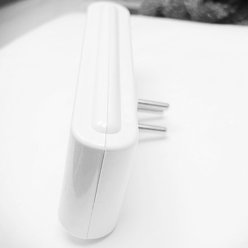 Cross-Border Foreign Trade Wholesale And Retail Palestine White Plastic Copper Core 1 To 3 Socket Manufacturers Direct Household Industry Application Scenario