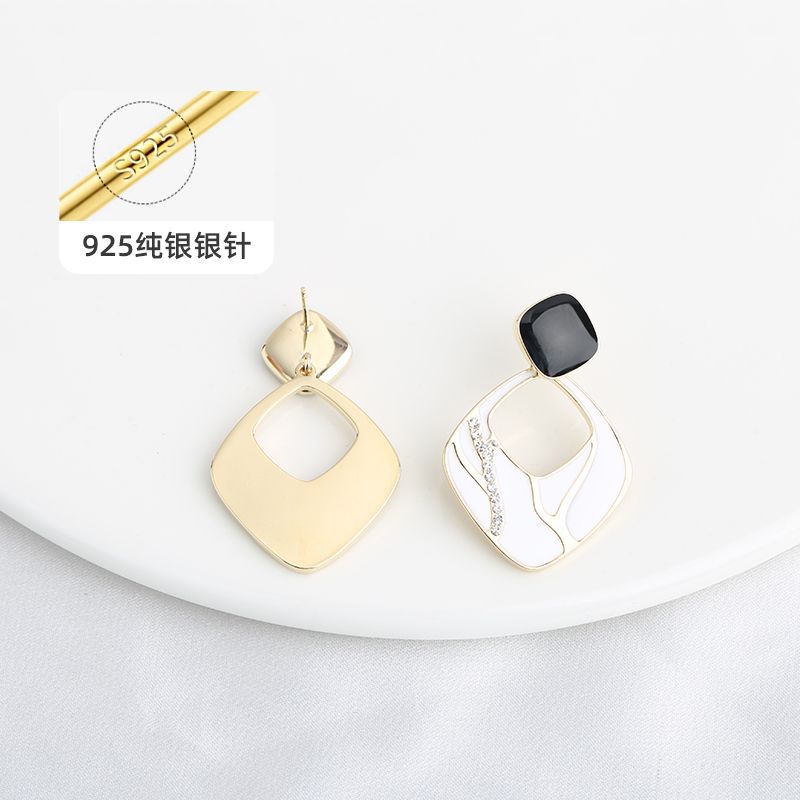丽银深海蓝色一件代发定制耳环韩国时尚烤漆S925银针简约高级耳钉 details Picture