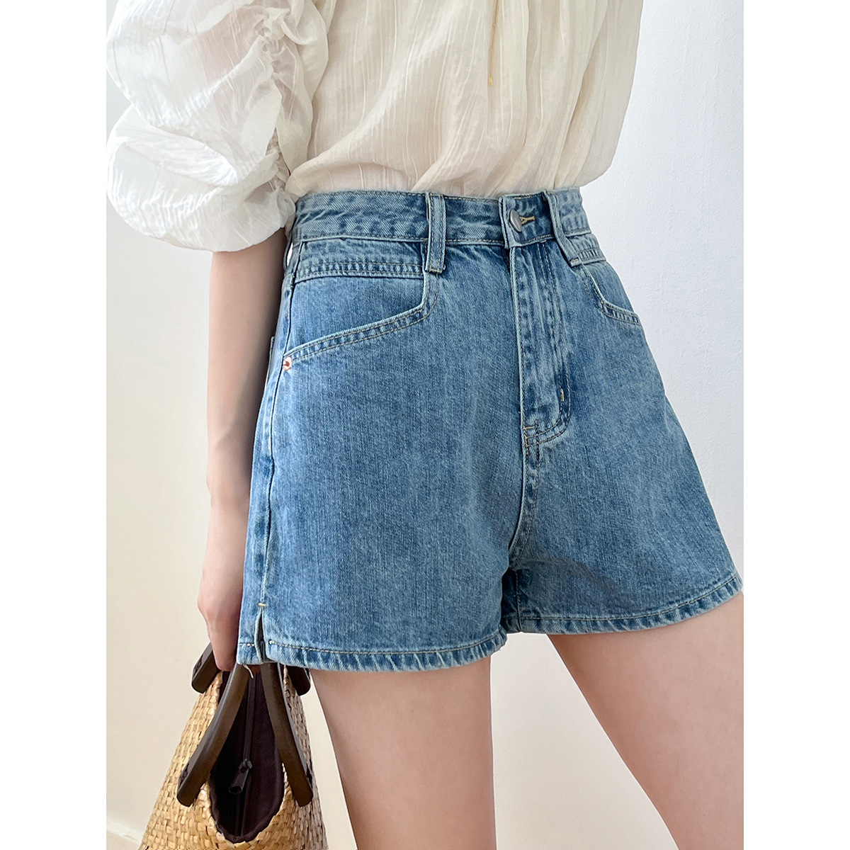 Yan Pair wide-leg denim shorts for women 2022 Summer New style Korean retro high-waisted slimming slit hot pants H2259 Application Scenario